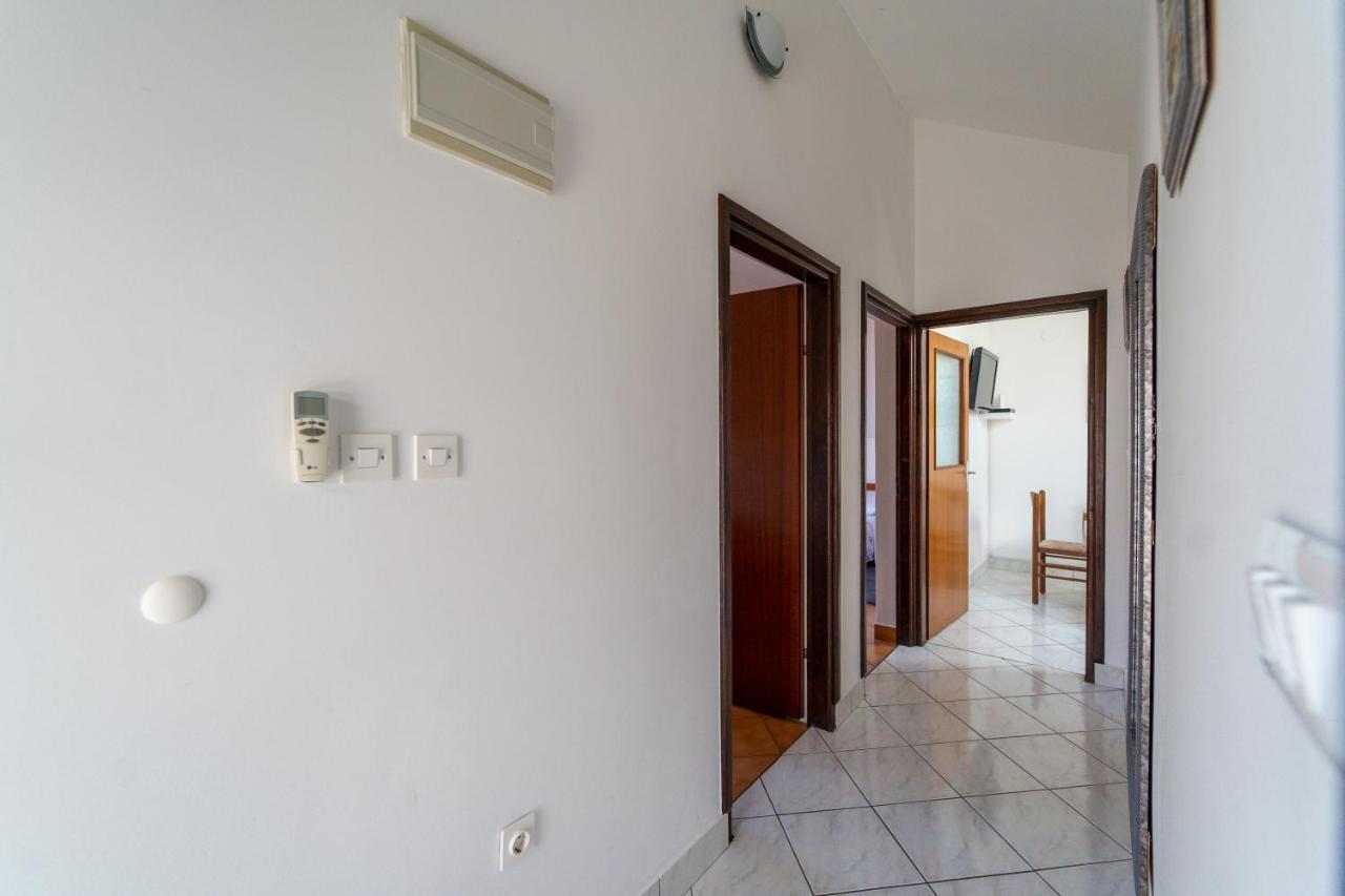 Apartment Nada Petrcane Buitenkant foto