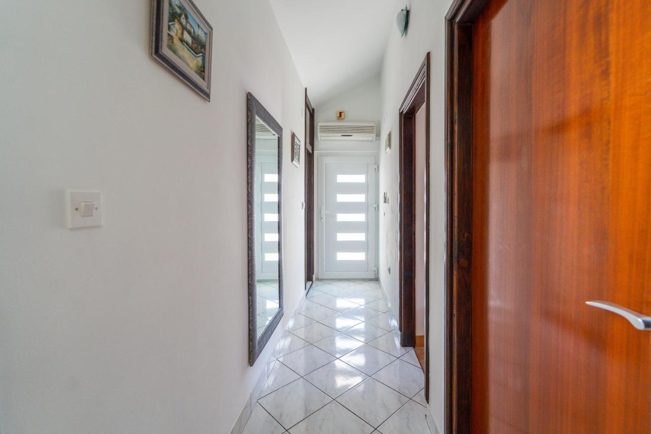 Apartment Nada Petrcane Buitenkant foto