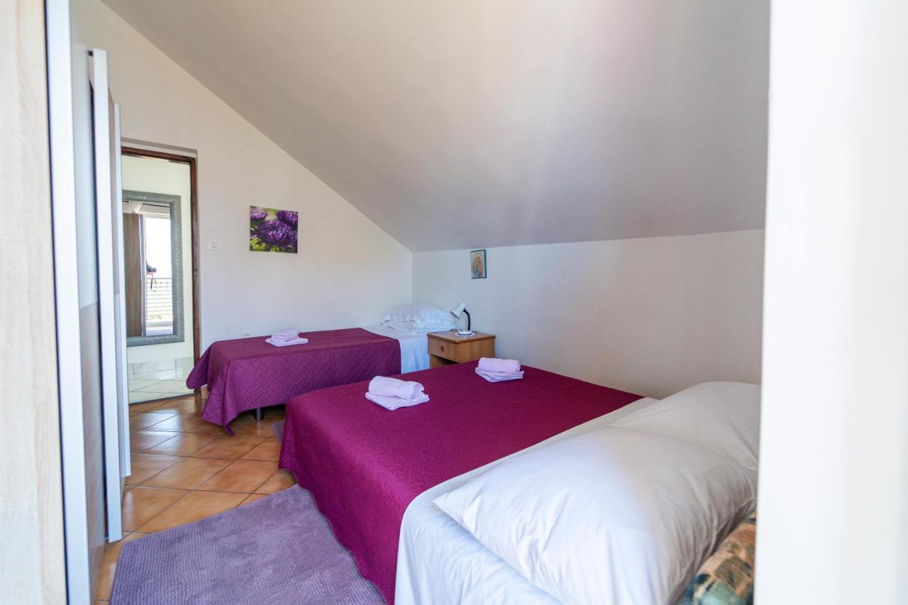 Apartment Nada Petrcane Buitenkant foto