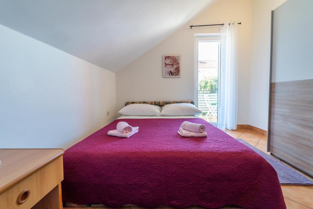 Apartment Nada Petrcane Buitenkant foto